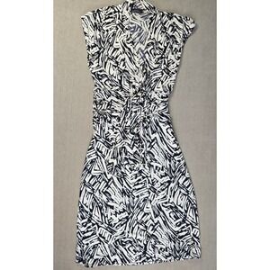 BCBG Paris Max‎ Azira Tie front V Neck Black White Abstract Print Ruched Dress S